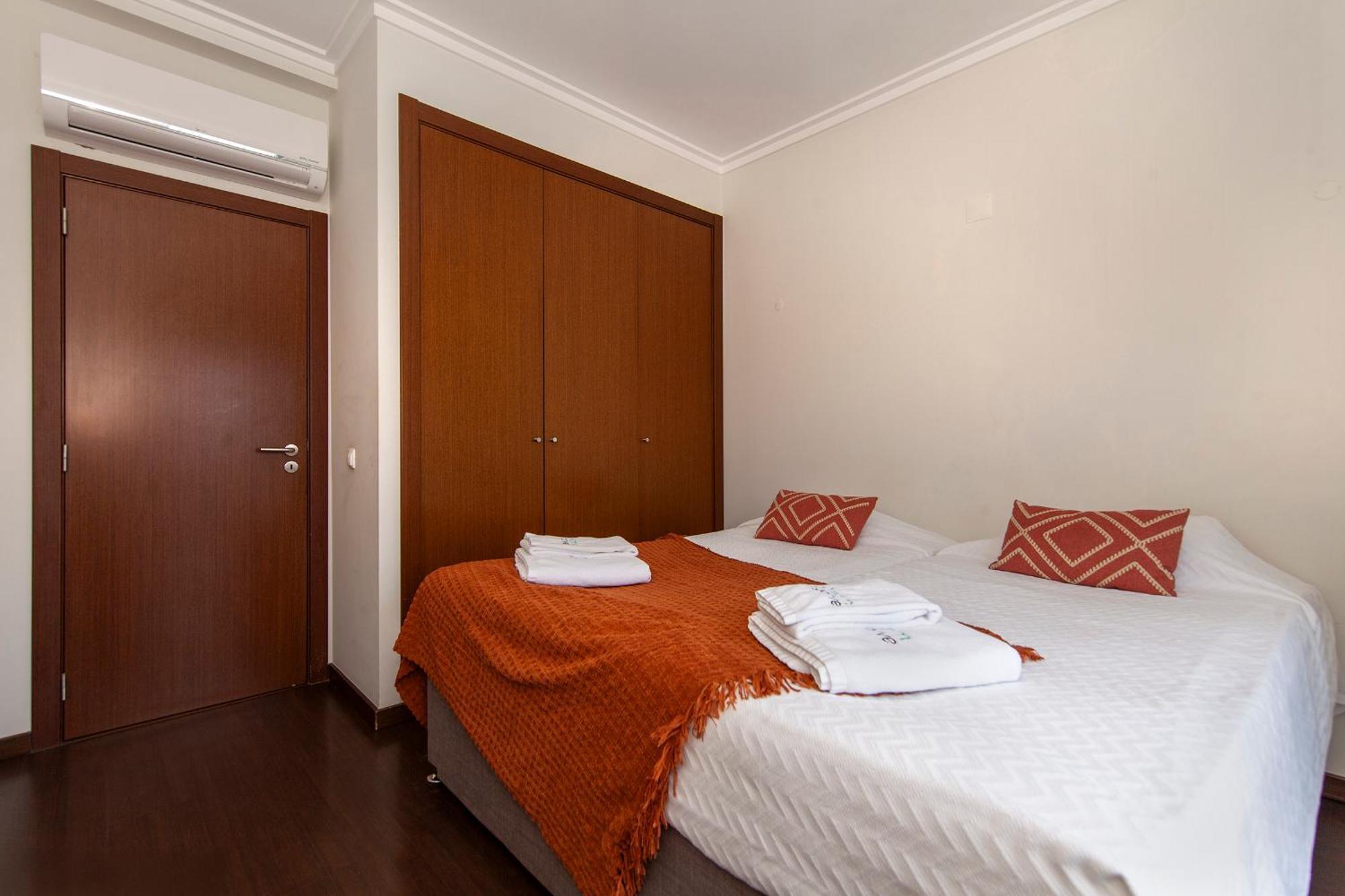 B04 - Luxury 2 Bed W Terrace Pool Leilighet Lagos Eksteriør bilde